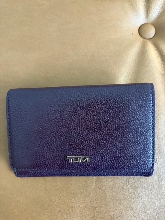 Tumi Handbags - TUMI Pebbled Leather Wallet in Burgundy